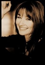 Lari White