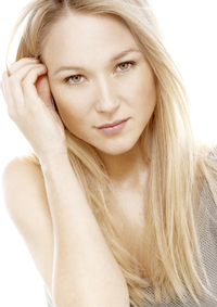 Jewel will host and perform.