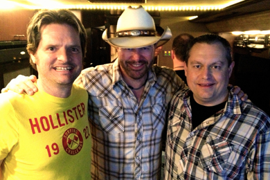 Before playing the San Antonio Stock Show & Rodeo, Toby Keith visited with KCYY/PD & Cox Media VP of Country Programming, Randy Chase. Keiths Hope on the Rocks takes our No. 5 spot this week. Pictured (L-R): Greg Sax (SDU), Toby Keith, and Randy Chase. 