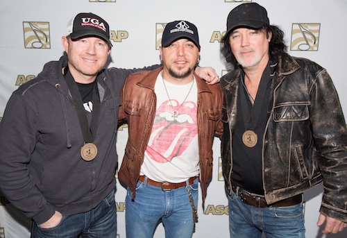 Pictured (L-R): Ben Hayslip, Jason Aldean, David Lee Murphy. Photo: Ed Rode.