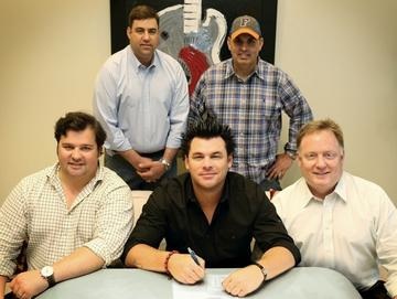 Pictured (L-R): F3 Entertainments Ken Madson, Sony Music Nashville A&R VP Jim Catino, Dee Jay Silver, Average Joes Entertainment CEO Shannon Houchins, and Sony Music Nashville Chairman & CEO Gary Overton.  Photo Credit:  Alan Poizner