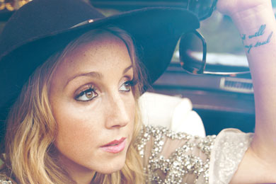 ashley-monroe-featured1111111111