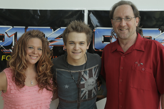 Hunter Hayes recently stopped in Kansas City where he visited with KBEQs TJ McEntire in promotion of his latest single I Want Crazy, which takes our No. 24 spot this week. Pictured (L-R): TJ McEntire (KBEQ), Hunter Hayes, and Mark Niederhauser (WMN)