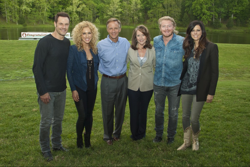 (L-R): Jimi Westbrook, Kimberly Schlapman, Governor Bill Haslam, Crissy Haslam, Phillip Sweet, Karen Fairchild 