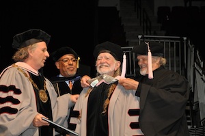 willie nelson gets robed berklee11