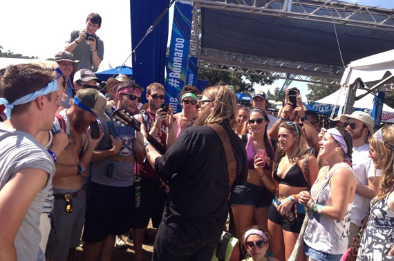 Chris Stapleton playing an encore after his Saturday performance. 