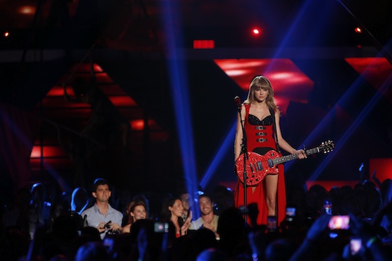 Taylor Swift performs "Red."