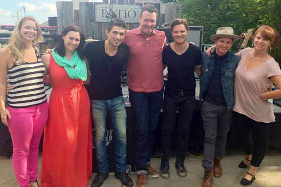 (L to R) Stephanie Haymes (Assistant, A&R), Rebekah Sterk (Director, A&R), Michael Ray, Peter Strickland (EVP & GM, WMN), Frankie Ballard, Justin Luffman (VP, Brand Management), Lisa Ray (VP, Brand Management)