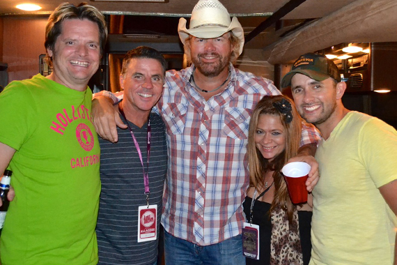 Toby Keith joins staff members of KBEQ during a stop on his Hammer Down Tour in Kansas City, Mo. Pictured (L-R): Greg Sax (SDU); Mike Kennedy (KBEQ/PD); Keith; TJ McEntire (KBEQ MD); Joshua James (KBEQ On Air)