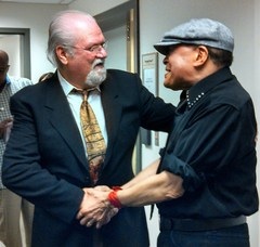 Pictured (L-R): Roger Murrah, Al Jarreau. Photo by Mark Ciampa.