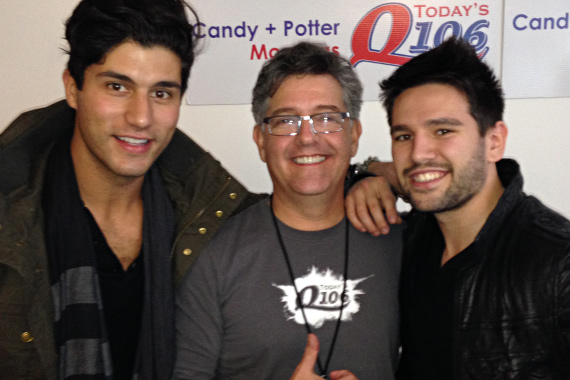 Dan + Shay recently visited WWQM on a Midwest-Northeast promo tour in promotion of the No. 55 Warner Bros. single, 19 You+Me. Pictured (L-R): Dan Smyers, Fletcher Keyes (PD), Shay Mooney