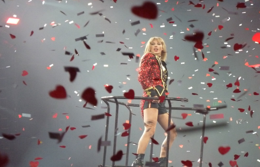 Swift performs in Nashville in 2013. 