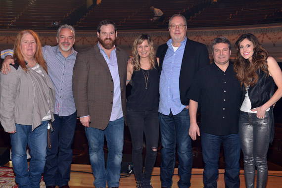 Pictured (L-R): Gellman Managements Gail Gellman, Mercurys VP Promotion Damon Moberly, UMG Nashvilles SVP Promotion Royce Risser, Jennifer Nettles, UMG Nashvilles Chairman & CEO Mike Dungan, UMG Nashvilles SVP & COO Tom Becci and Kelleigh Bannen.