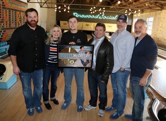 Pictured (L-R): Royce Risser - UMG SVP Promotion, Cindy Mabe - UMG SVP Marketing, Scotty McCreery, Tom Becci - UMG SVP & COO, Brian Wright  SVP A&R, Damon Moberly  VP Promotion, Mercury Records. Photo Credit: Alan Poizner 