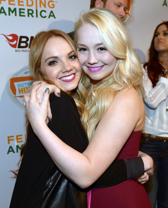 Pictured (L-R): Danielle Bradbery and Raelynn