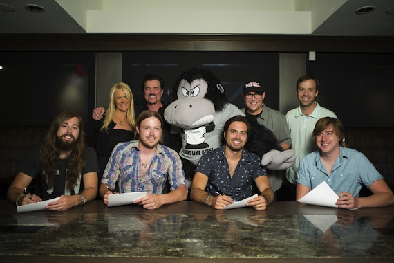 Pictured (L-R): Front Row  A Thousand Horses Graham DeLoach, Michael Hobby, Bill Satcher and Zach Brown; Back Row  Big Machine Label Group SVP A&R Allison Jones, Big Machine Label Group President & CEO Scott Borchetta, Republic Nashville Ape, Big Machine Label Group EVP & Republic Nashville President Jimmy Harnen and Republic Nashville VP of Promotion Matthew Hargis  Photo Credit: Seth Hellman for Republic Nashville