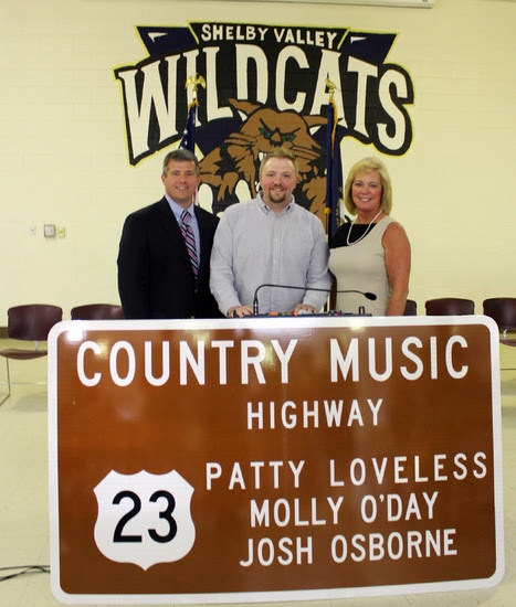 Pictured L-R: State Senator Ray S. Jones II, GRAMMY-winning Songwriter Josh Osborne and State Rep. Leslie Combs. Photo: Dawn Delvo, Black River Entertainment