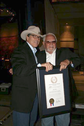 Gov. Rick Perry honors Bill Mack