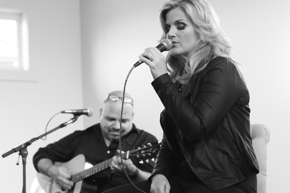 RCA Nashvilles Trisha Yearwood performing new music and hits at tonights (Aug. 19) event in Nashville. Photo: Bev Moser