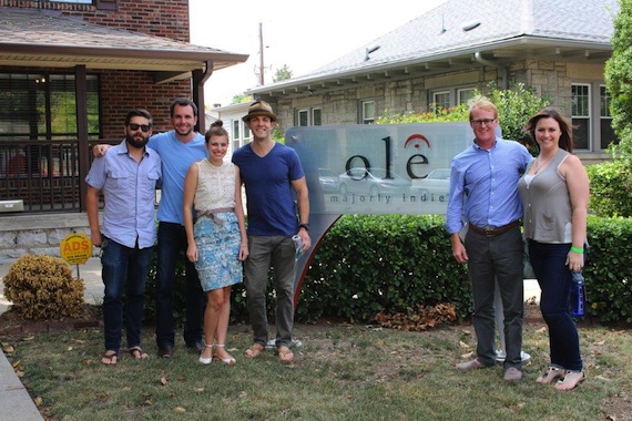 Pictured (L-R): Nick Garvin (Artist Manager), Ben Strain (ole, Creative Director), Emily Mueller (ole, Creative Manager), Artist Ryan Kinder, John Ozier (ole, GM Creative Nashville) and Rebekah Gordon (Warner Bros. Records).