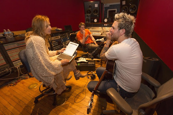 Pictured (l-r): Jessi Alexander, Kyle Shearer and Gloriana's Mike Gossin Photo: Ed Rode