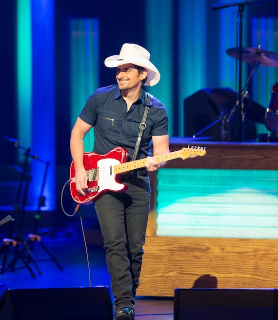 Brad Paisley performs. Photo: Chris Hollo