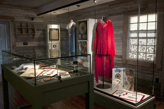 Flagg Grove Schoolhouse and Tina Turner Museum. Photo: WTDHC.