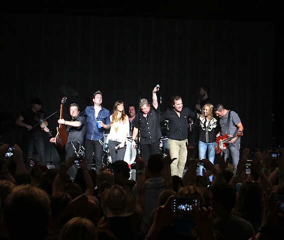 Rascal Flatts with Sheryl Crow and Gloriana. Photo: Zach Henderson