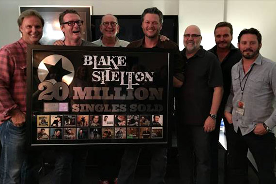 Pictured (L-R):Scott Hendricks (EVP, A&R), Peter Strickland (EVP & GM, WMN), John Esposito (President & CEO, WMN), Blake Shelton, KevinHerring (SVP, NationalPromotion), Narvel Blackstock (Starstruck Management), Brandon Blackstock (Starstruck Management)