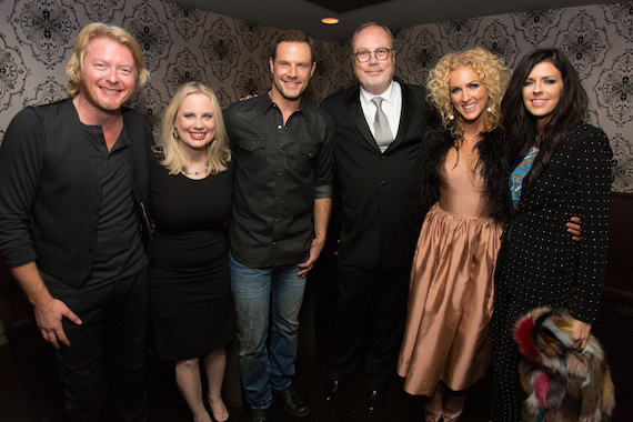 Pictured (L-R): Little Big Towns Phillip Sweet, Universal Music Group President Cindy Mabe, Little Big Towns Jimi Westbrook, Universal Music Group Nashville Chairman and CEO Mike Dungan, Little Big Towns Kimberly Schlapman and Little Big Towns Karen Fairchild. Photo: Chris Hollo