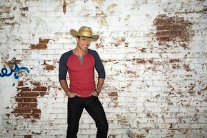 Dustin Lynch. Photo: Justin Nolan Key