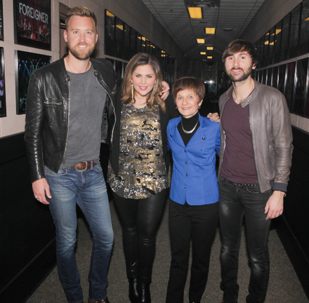 Pictured (L-R): Lady As Charles Kelley, Hillary Scott, Cindy Paskey (Education Foundation of Niagara Executive Director), and Lady As Dave Haywood. 