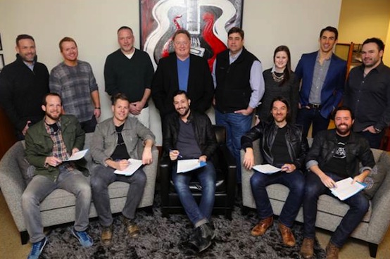 Front Row (L-R): Old Dominions Whit Sellers, Trevor Rosen, Matthew Ramsey, Geoff Sprung, Brad Tursi Back Row (L-R): Clint Higham (Morris Higham Management), Shane McAnally (producer), Keith Gale (SVP/National Promotion, RCA), Gary Overton (Chairman & CEO, Sony Music Nashville), Jim Catino (VP, A&R, Sony Music Nashville), Taylor Lindsey (Director, A&R, Sony Music Nashville), Will Hitchcock (Morris Higham Management), Nate Ritches (Morris Higham Management) Photo: Alan Poizner