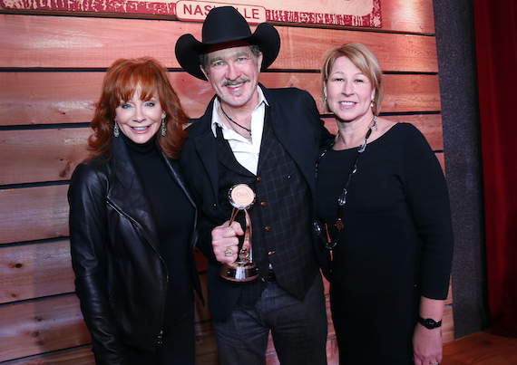 Pictured (L-R): Reba, Kix Brooks, Sarah Trahern