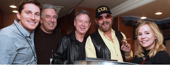 Pictured (L-R): BMLGs John Zarling, Vector Managements Ken Levitan, Nash Icon Records Jim Weatherson, Hank Williams, Jr., BMLGs Jackie Campbell) . Photo: Randi Radcliff