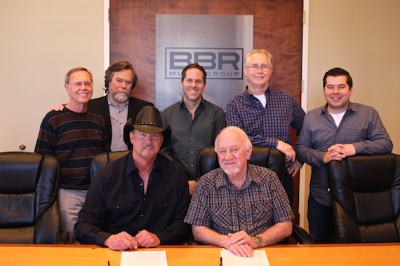 (Pictured, L-R): Almon & Pikes Orville Almon; Vector Managements JW Williams; BBRMG EVP Jon Loba; BBRMG General Manager Rick Shedd; BBRMGs Colton McGee; Trace Adkins; BBRMG President & CEO Benny Brown. 