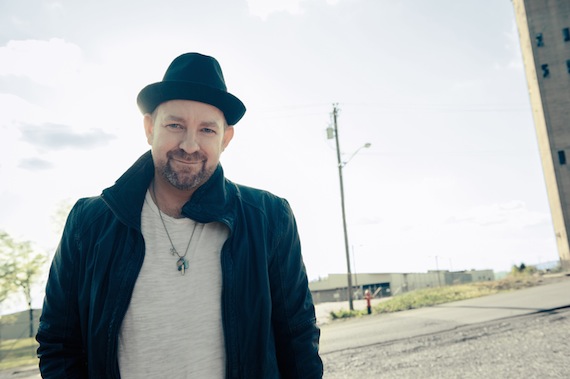 Kristian Bush wins Disc of the Day.