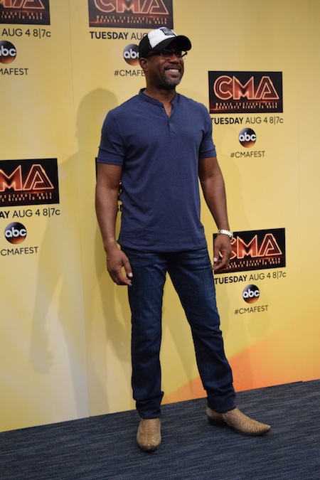 Darius Rucker visits media backstage at LP Field. Photo: Bev Moser