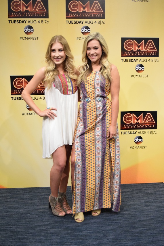 Maddie & Tae  LP Press CMA 2015