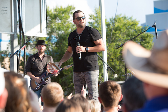 Tyler Farr 