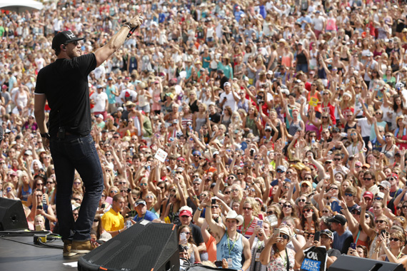 Fans pack the Chevrolet Riverfront Stage during Chase Rice's performance Friday. For the first time in Festival history, Riverfront Park hit capacity crowds with 25,000 attendees during Saturday at the 2015 CMA Music Festival. Photo: John Russell/CMA