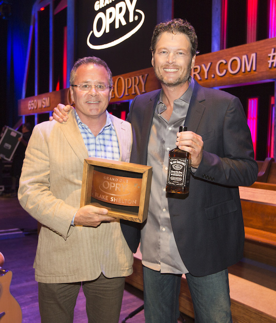 Pictured (L-R): Pete Fisher and Blake Shelton.