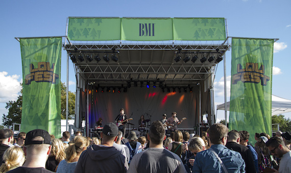 Brave Baby: Charleston, SCs Brave Baby performs to a full crowd at the BMI stage at Loufest. The band highlighted their energetic rock n roll songs off their latest release Electric Friends. 