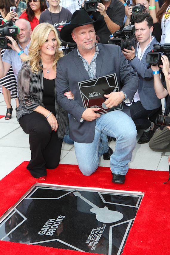 Garth and Trisha on the Music City Walk of Fame. Photo: Bev Moser/Moments by Moser