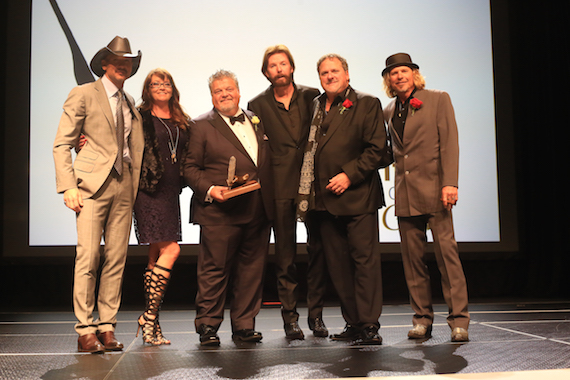 Pictured (L-R): Tim McGraw, KK Wiseman, Craig Wiseman, Ronnie Dunn, Bob DiPiero and Jeffrey Steele. Photo: Bev Moser/Moments By Moser. 