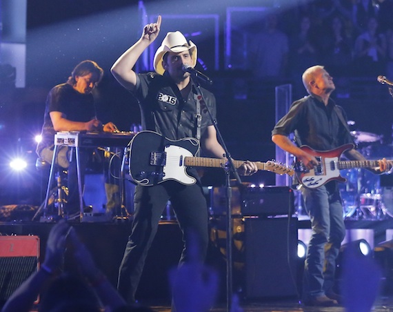 Brad Paisley performs on The Voice. Photo by: Trae Patton/NBC