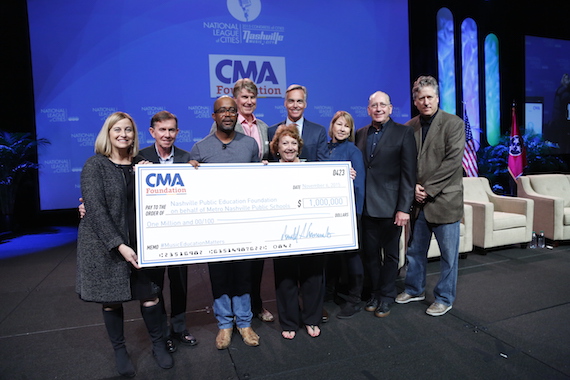 Pictured (L-R):  Nashville Mayor Megan Barry; Joe Galante, CMA Foundation Board Vice Chairman; Darius Rucker; Greg Burns, Nashville Public Education Foundation Board member; Anna Shepherd, MNPS Board Vice Chair; Chris Henson, MNPS Interim Director of Schools; Sarah Trahern, CMA Chief Executive Officer; John Esposito, CMA Board President and Warner Music Nashville CEO and President; John Huie, CMA Board member and Agent at CAA. Photo: Donn Jones/CMA