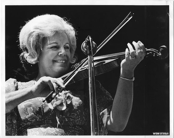 Ramona Jones. Photo: Grand Ole Opry Photo Archives