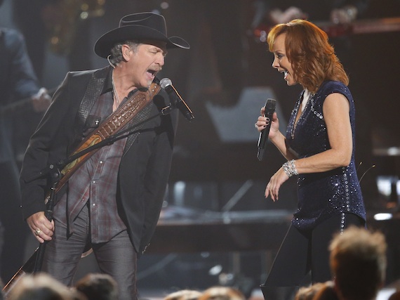 Pictured (L-R) Brooks & Dunn's Kix Brooks, Reba. Photo: Donn Jones/CMA