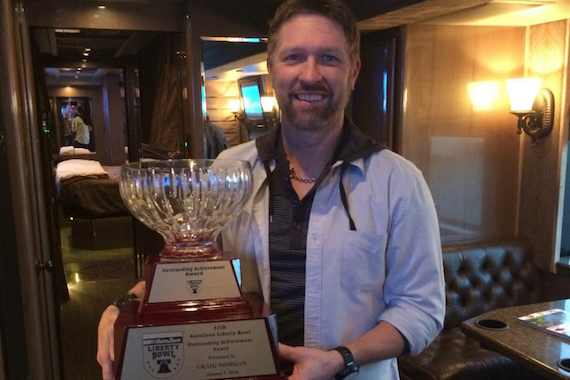 Craig Morgan and the AutoZone Liberty Bowl Achievement Award